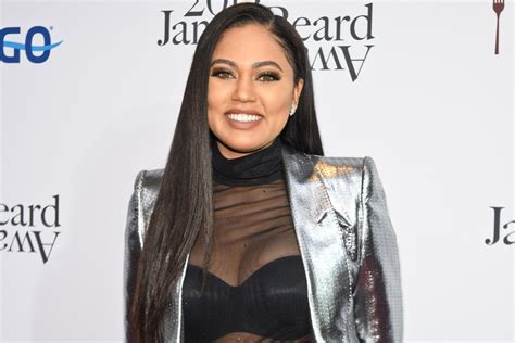 ayesha curry nude|Ayesha Curry fires back at online trolls after sharing nude photo.